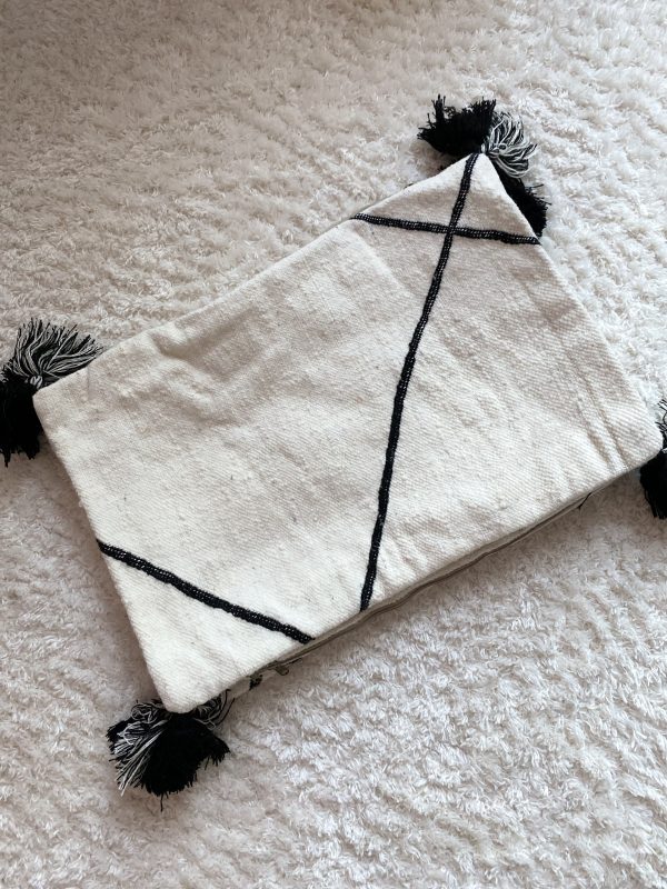 COUSSIN RECTANGLE KILIM NOIR