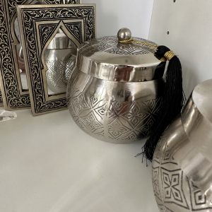 POT NAYA